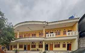 SPOT ON 90171 Pondok Kuning